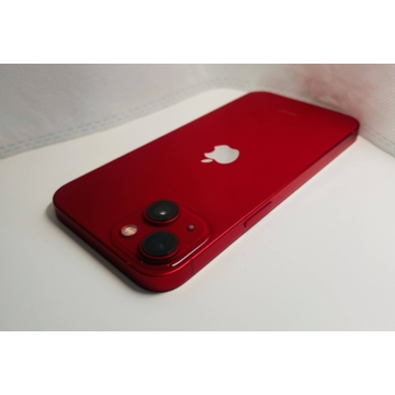 Apple iPhone 13 mobiltelefon - használt, Product Red színben, 128Gb - 95%-os akkumulátor kapacitás