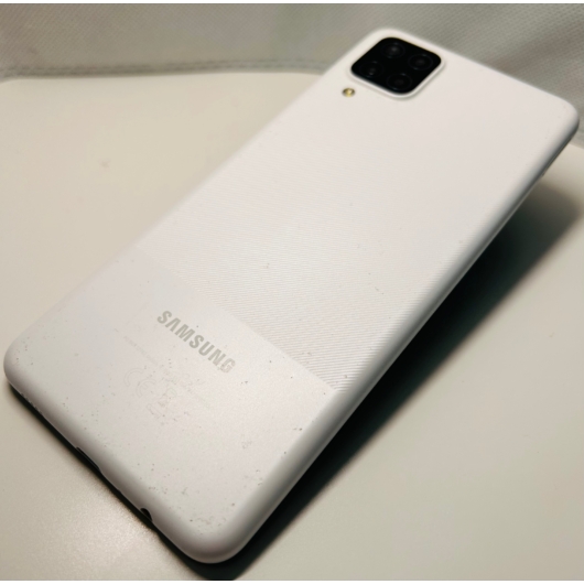 Samsung Galaxy A12 használt, fehér színben, 64 gb